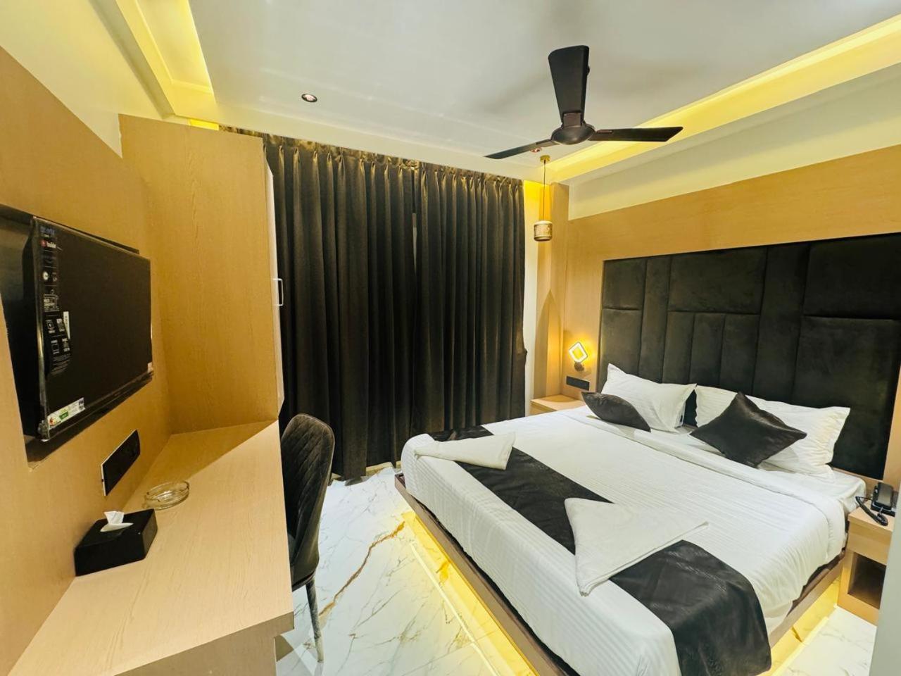 Hotel Windsor Castle Mumbai Exterior foto